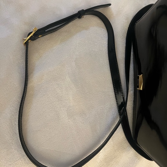 🩷 BALLY Black Patent Leather / Gold Hardware/ Crossbody
Bag Classic Logo💚 - Picture 6 of 16